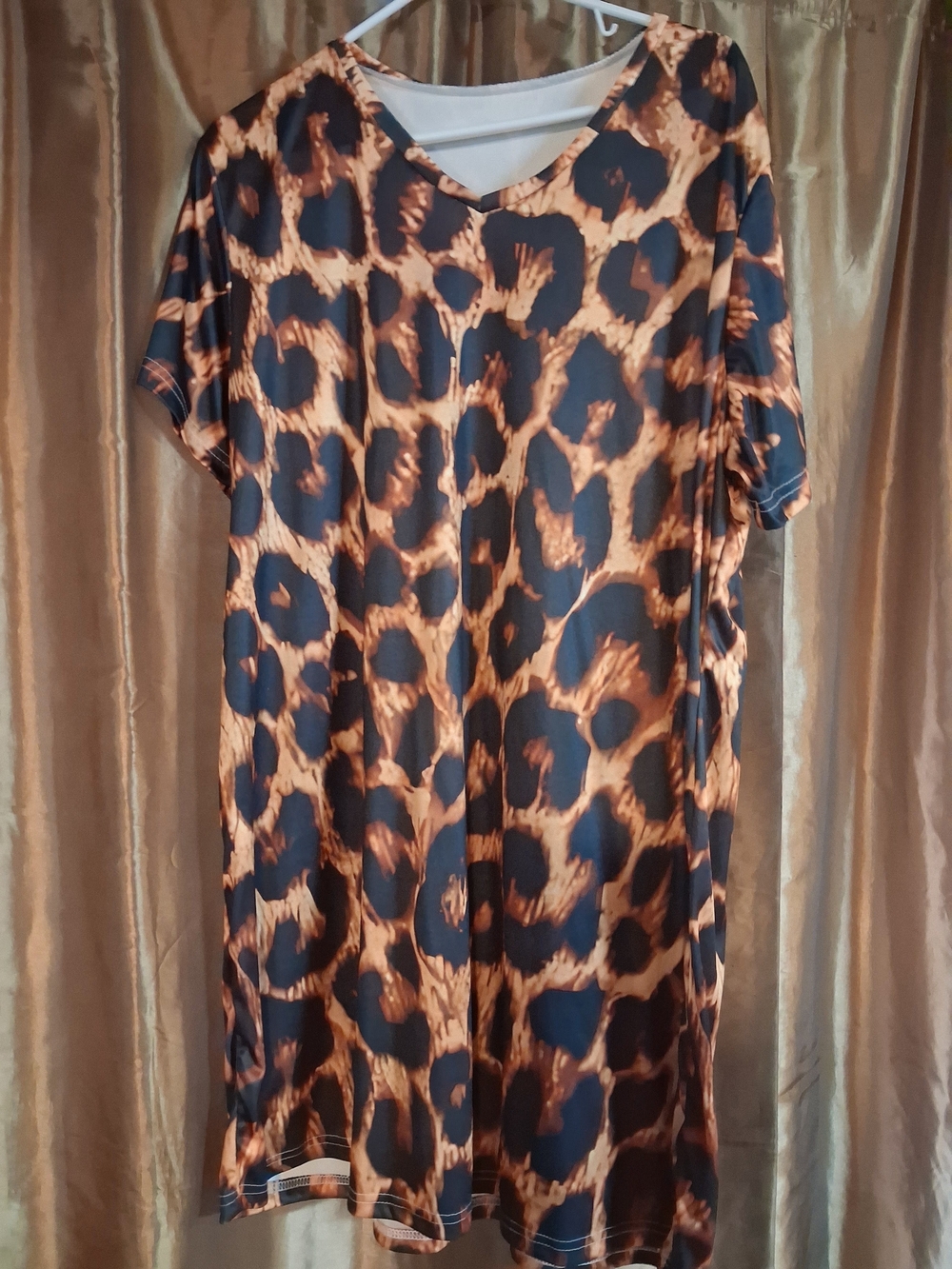 Leopard Print V-Neck Midi Dress in Brown & Black